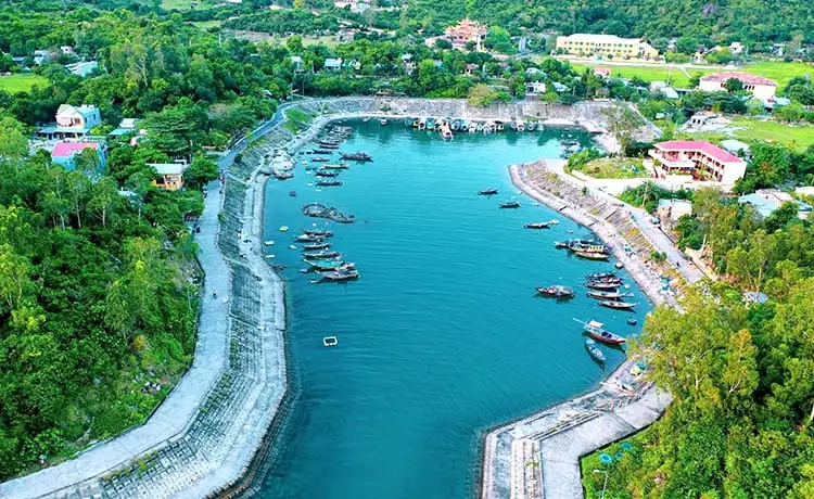 âu thuyền cù lao chàm