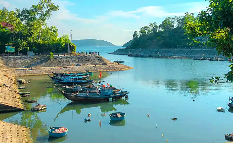 âu thuyền cù lao chàm