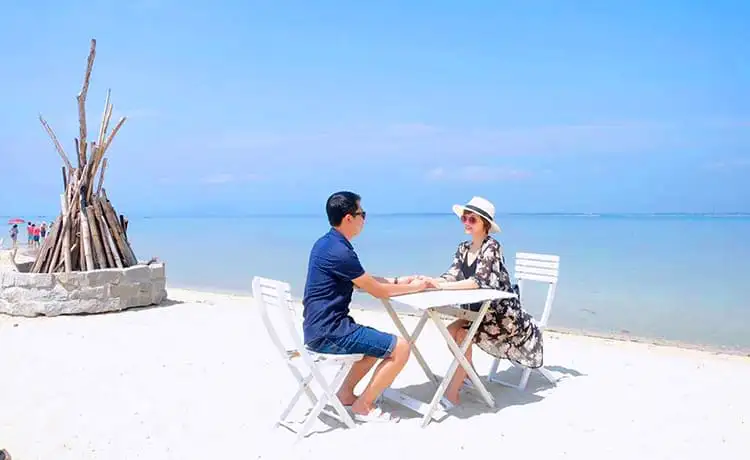 bãi biển dốc lết nha trang