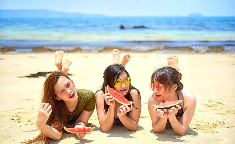 biển hồng vàn du lịch cô tô