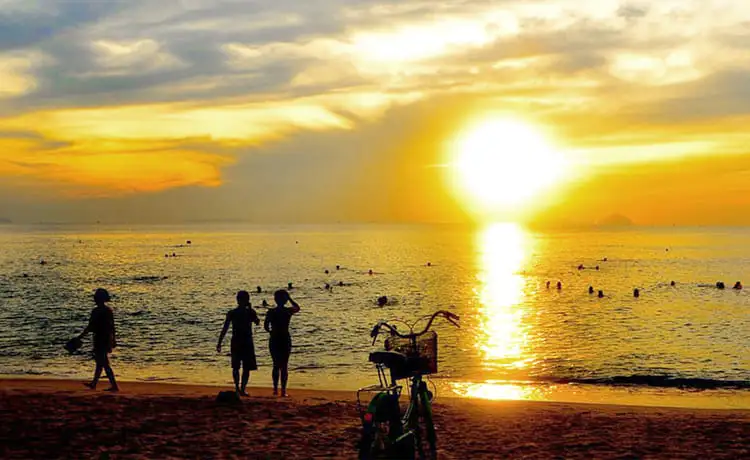 bãi biển nha trang