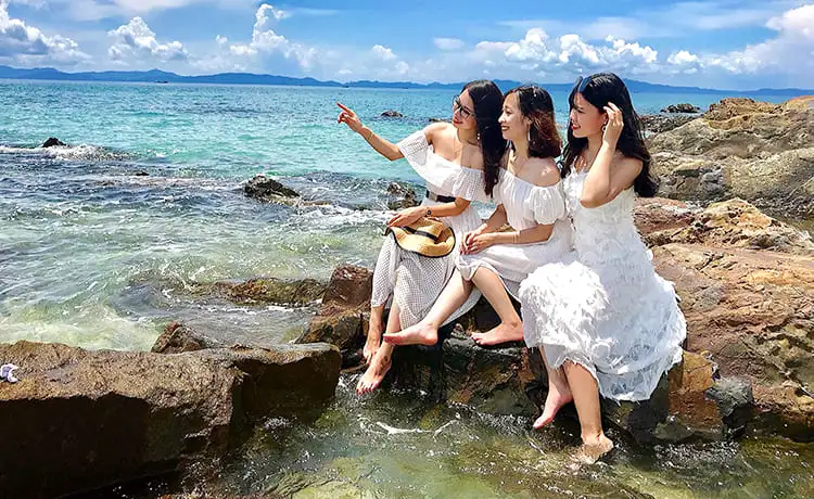 bãi đá cầu mỵ du lịch cô tô