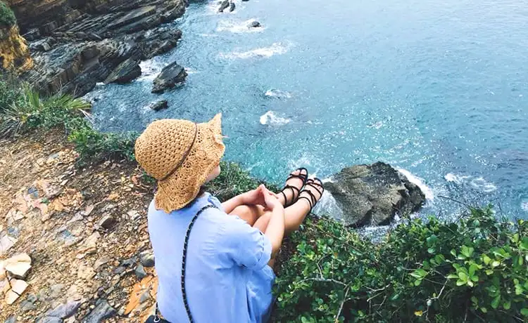 bãi đá cầu mỵ du lịch cô tô