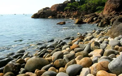 Bãi đá Trứng - Du lịch Bình Hưng