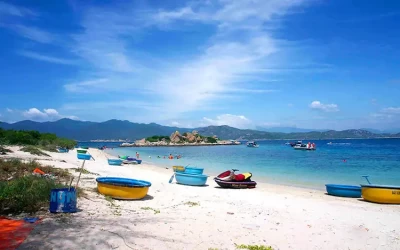 Bãi Nhà Cũ - Du lịch Bình Ba