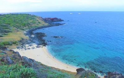 Bãi Nhỏ – Gành Hang - Du lịch Phú Quý