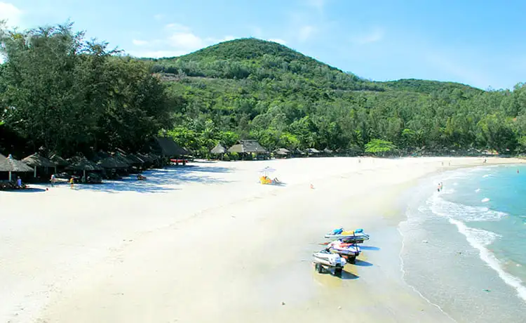 bãi trũ hòn tre nha trang