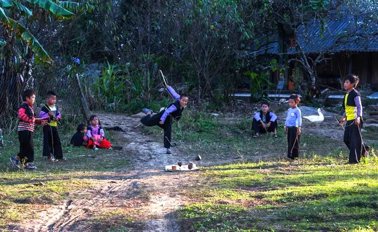 Bản Phiêng Cành Mộc Châu