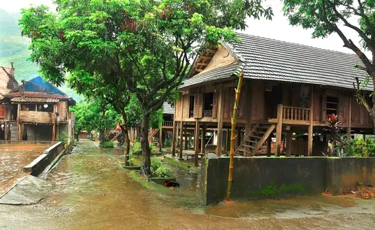 du lịch bản pom coọng mai châu