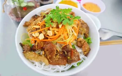 Bún thịt nướng ở Huế - Đặc sản Huế