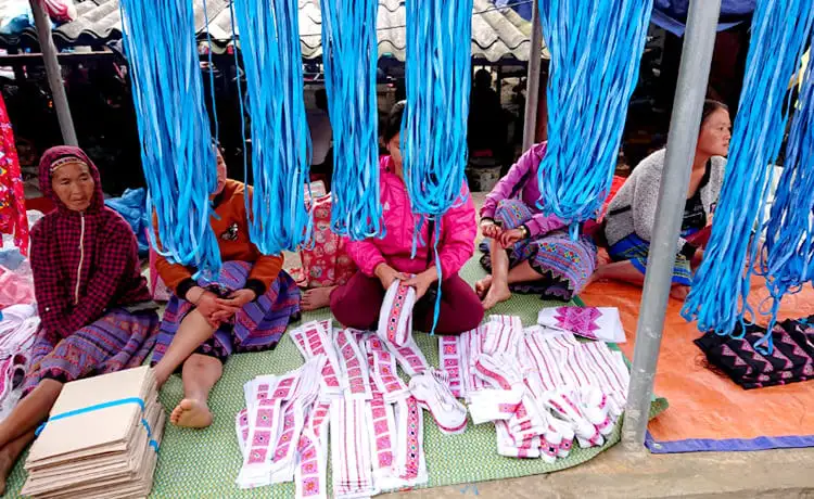 chợ phiên pà cò mai châu