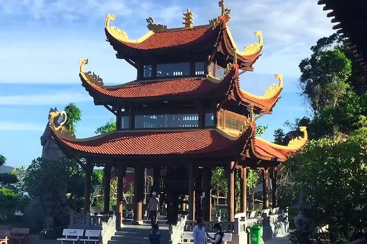 Tour Cà Mau Phú Quốc 2N1D tham quan chùa Hộ Quốc