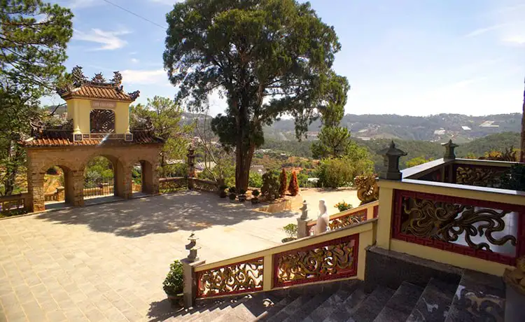 chùa linh phong đà lạt