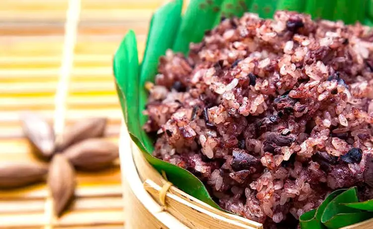 món xôi trám cao bằng