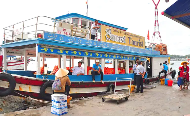 du lịch đảo yến hòn nội nha trang