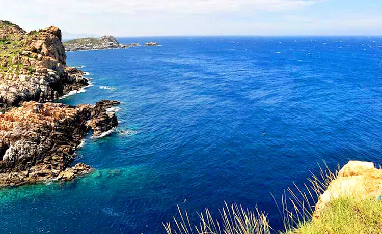 du lịch đảo yến hòn nội nha trang