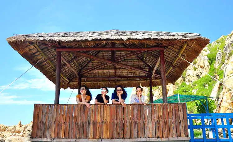 du lịch đảo yến hòn nội nha trang