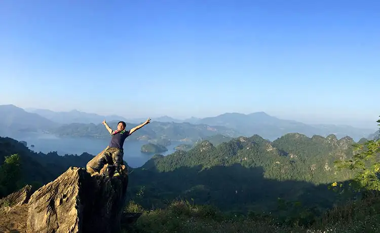 Đỉnh Pha Luông Mộc Châu