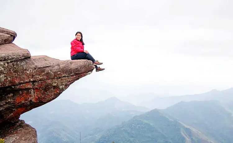 Đỉnh Pha Luông Mộc Châu