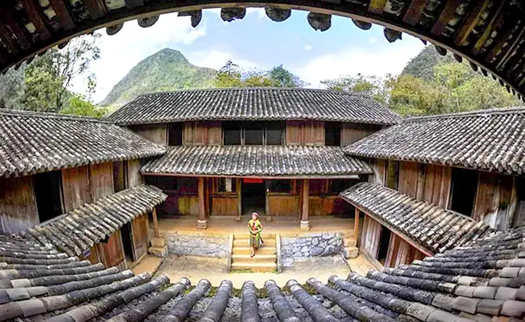 dinh thự vua mèo hà giang dinh thự vua mèo hà giang