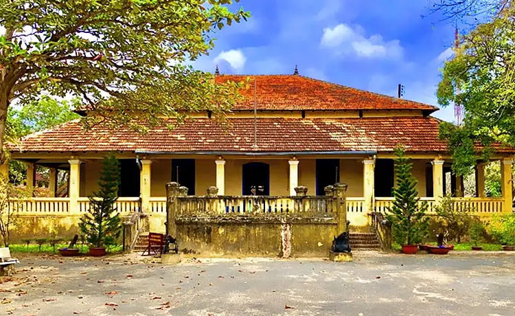 du lịch vũng tàu dinh côn đảo