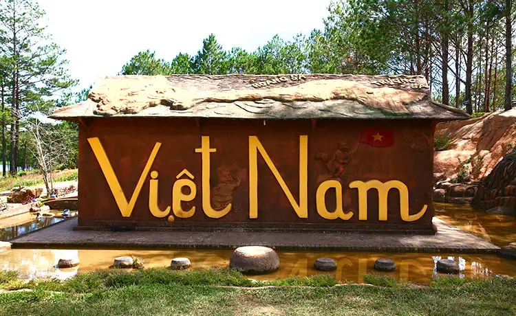 đường hầm đất sét đà lạt