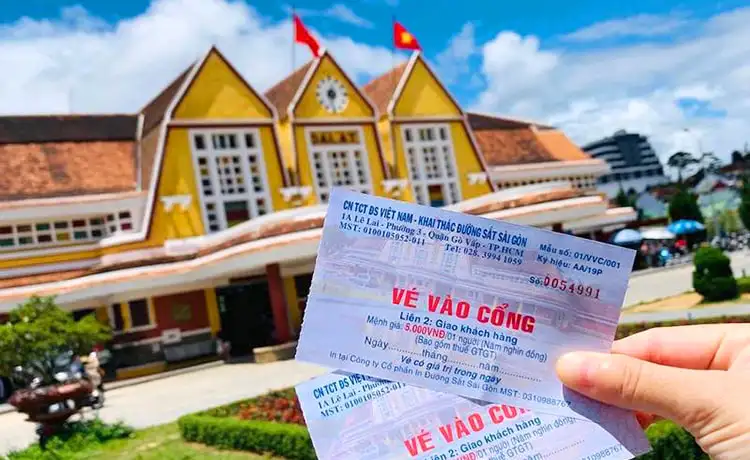 vé ga đà lạt
