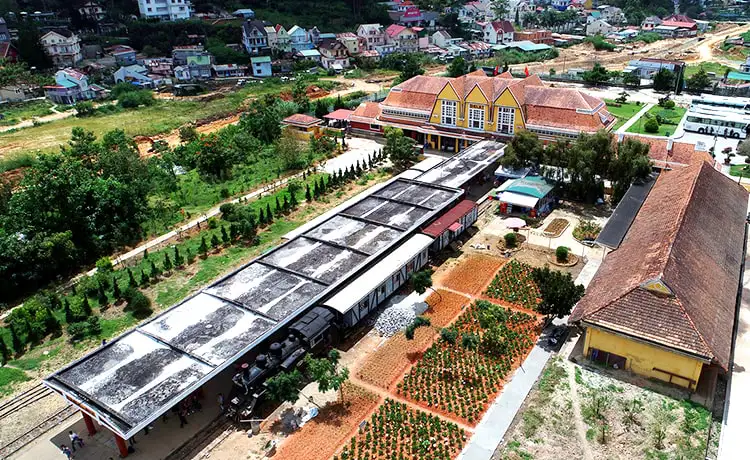 ga đà lạt nhìn từ trên cao