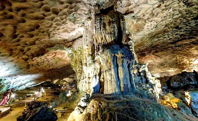 tour vịnh hạ long 4 ngày 3 đêm