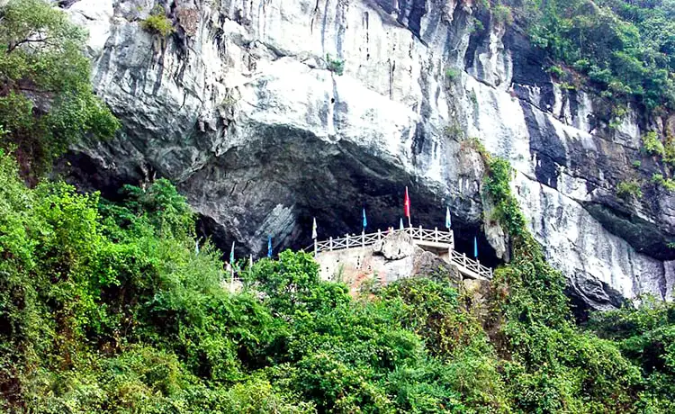 hang sửng sốt vịnh hạ long