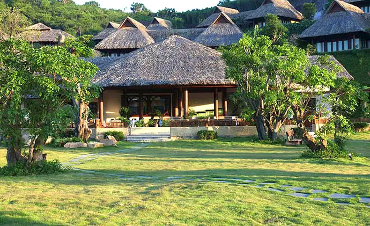 nghĩ dưỡng tại khu du lịch hòn tằm nha trang