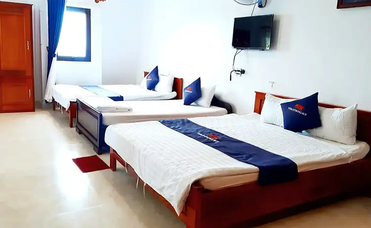 khách sạn lobster palace bình ba