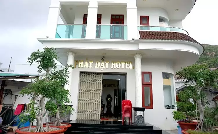 khách sạn phát đạt bình ba