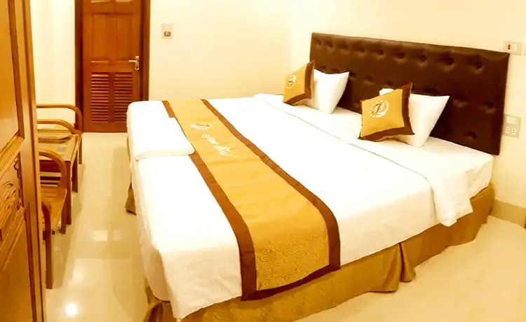 khách sạn jeanne cao bằng