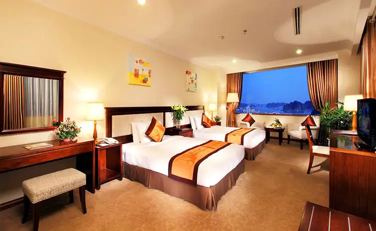 khách sạn hạ long dc