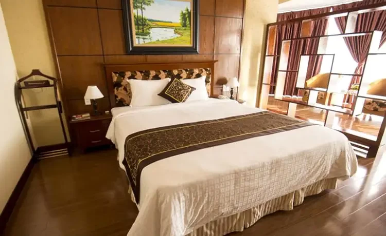 tour vịnh hạ long 4 ngày 3 đêm