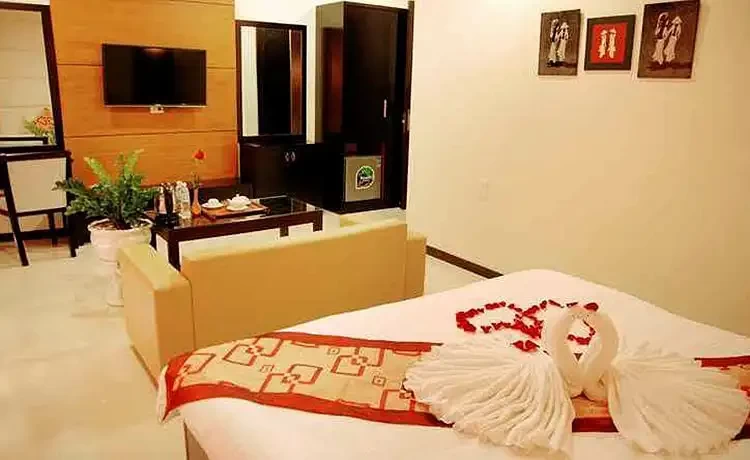 tour vịnh hạ long 4 ngày 3 đêm