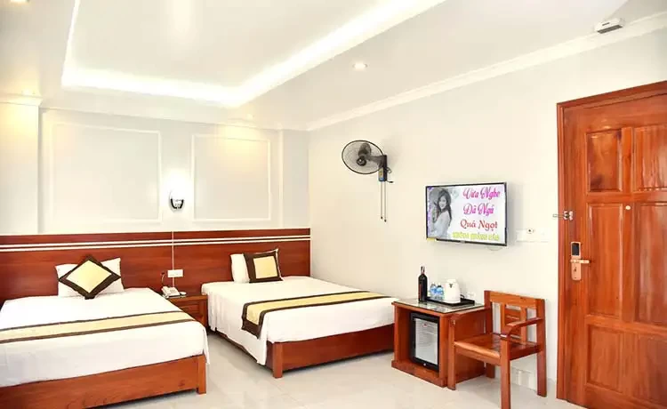 tour vịnh hạ long 4 ngày 3 đêm