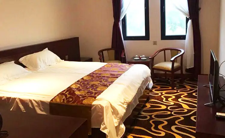 khách sạn cô tô