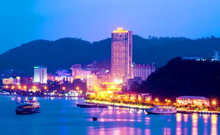 khách sạn mường thanh hạ long