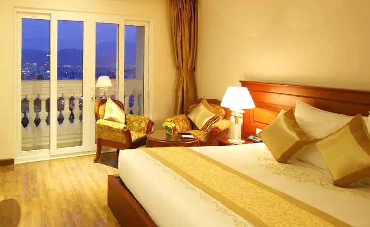 khách sạn nha trang palace