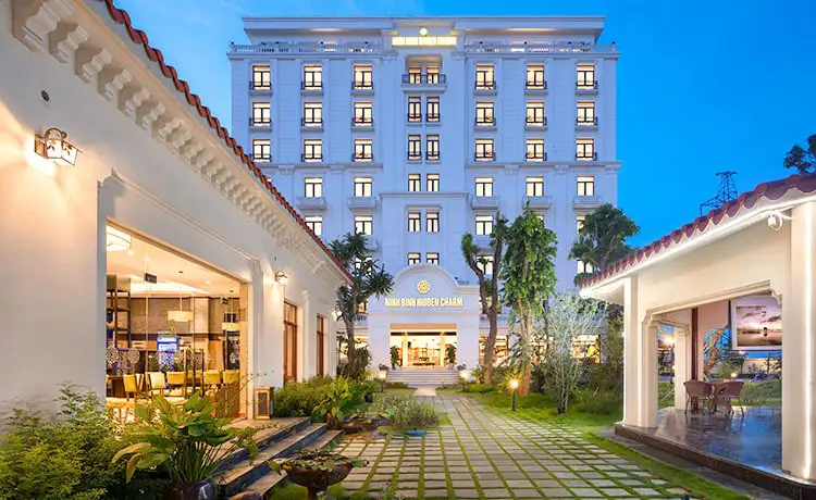 khách sạn ninh bình hidden charm hotel