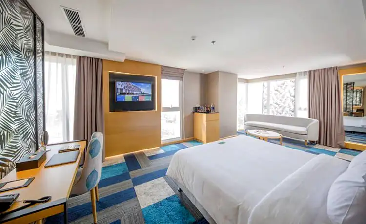 khách sạn quinter central nha trang