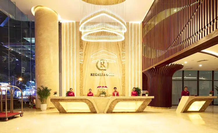 khách sạn regalia gold nha trang