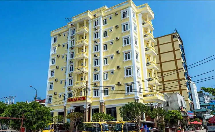 khách sạn cô tô