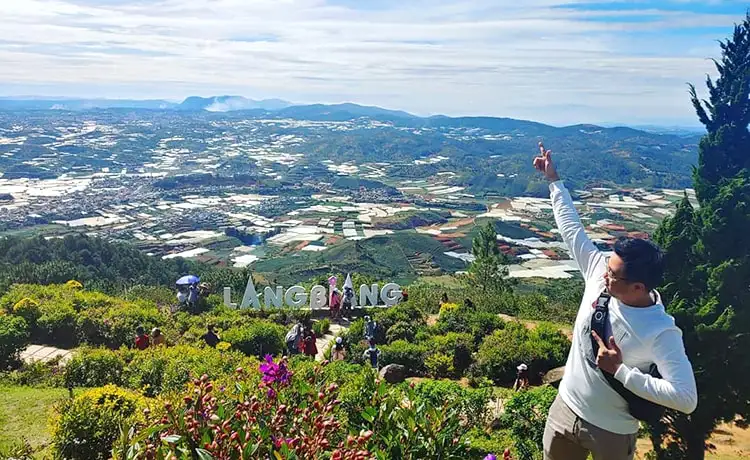tour langbiang vườn dâu đà lạt 1 ngày