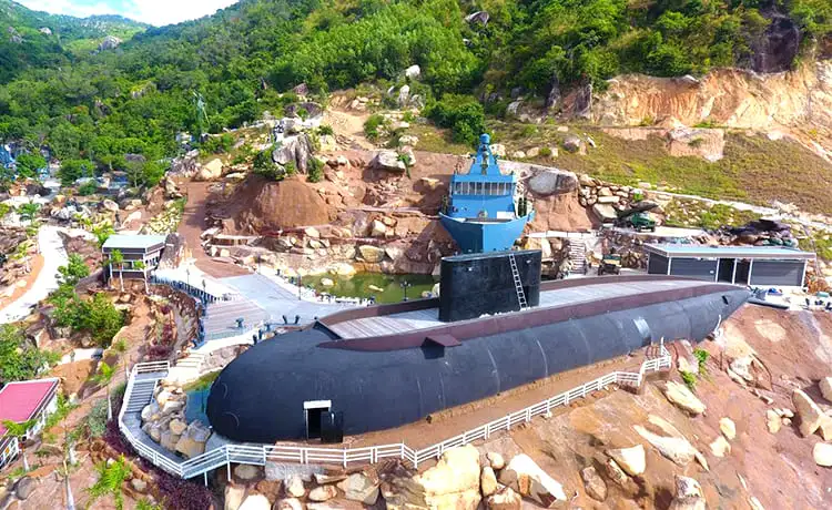 khu du lịch tàu ngầm nha trang