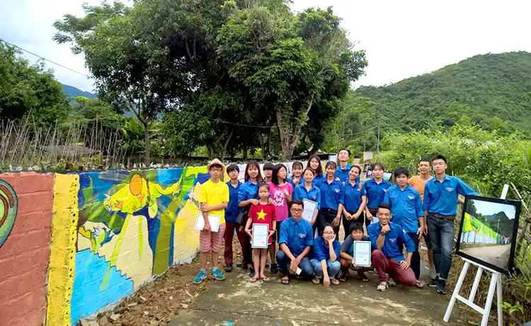 làng bích họa hải sơn mai châu