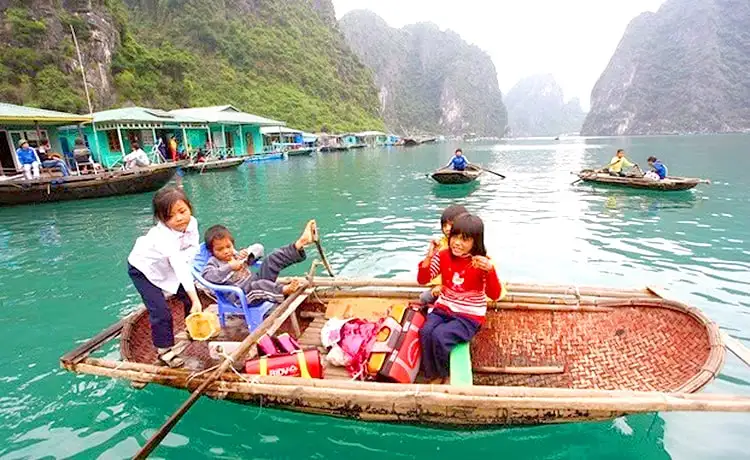 làng chài cửa vạn vịnh hạ long