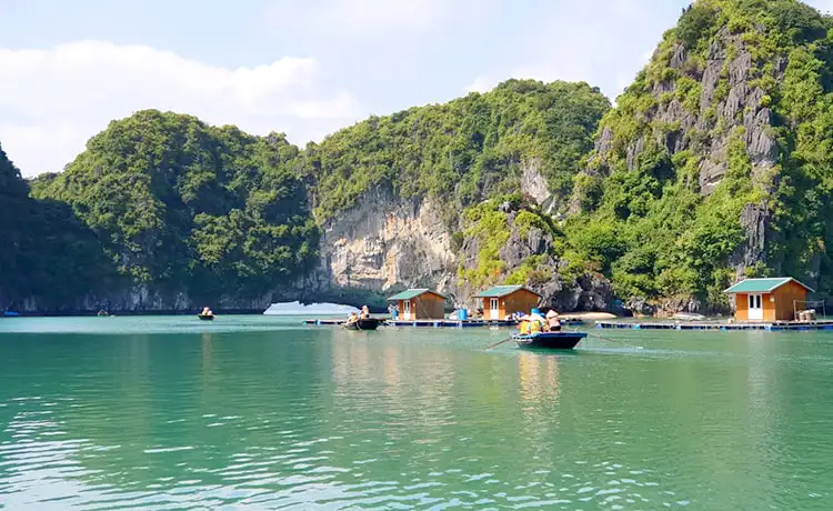 làng chài vung viêng vịnh hạ long